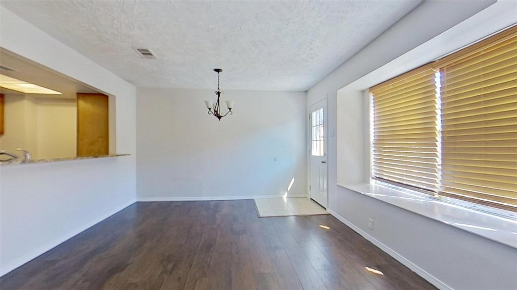 Mountain Creek Twnhs - Residential Lease