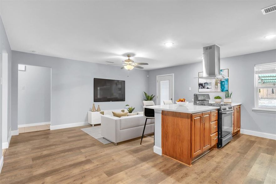 Charming 4-Bedroom Home in Mesquite!  *****Seller is offering $5,000 for buyers closing cost*****

This cozy 3-bedroom, 2-bath home features a converted garage, adding a versatile extra room with its own private entry—perfect for a guest room, home office, or flex space. Inside, you'll find a functional layout, a bright living area, and a spacious backyard, great for entertaining.

Located near Town East Mall, Mesquite Championship Rodeo, and Samuell Farm, you'll have plenty of shopping, dining, and recreation options nearby. Plus, easy access to major highways makes commuting a breeze.

Don't miss out on this fantastic home—schedule a showing today!