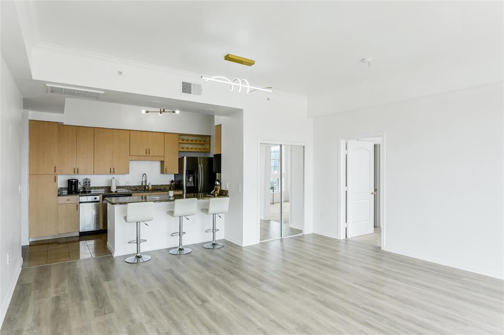 Renaissance On Turtle Creek Condo - Residential