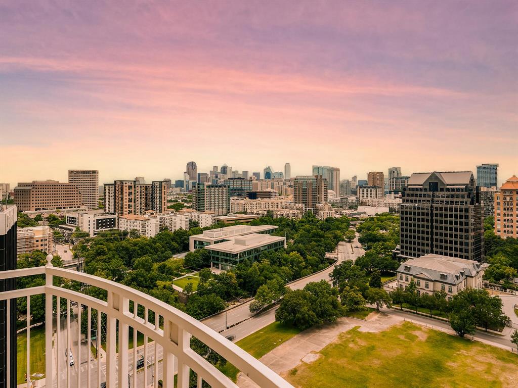 Renaissance On Turtle Creek Condo - Residential