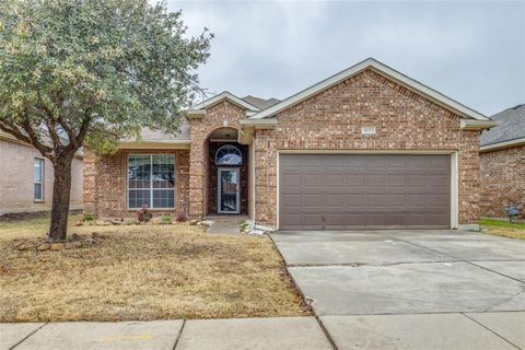 Photo of 10005 Bull Run, Fort Worth, TX 76177 (MLS # 21301641)