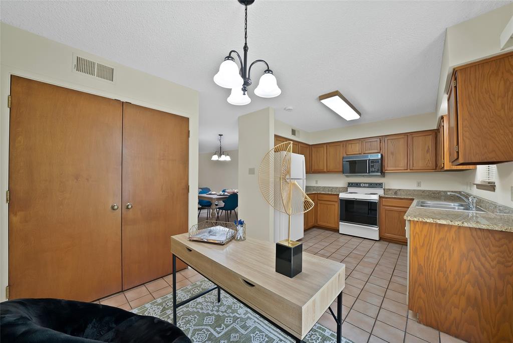 Marks Henry Sub - Residential Income