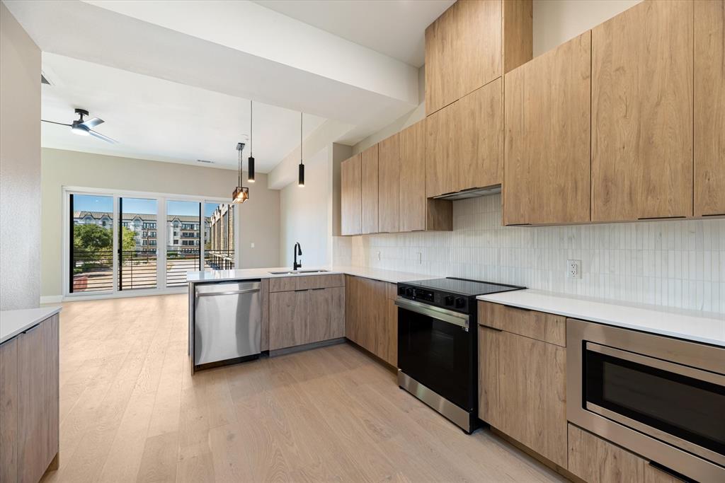 Vita on Spring Valley - Residential