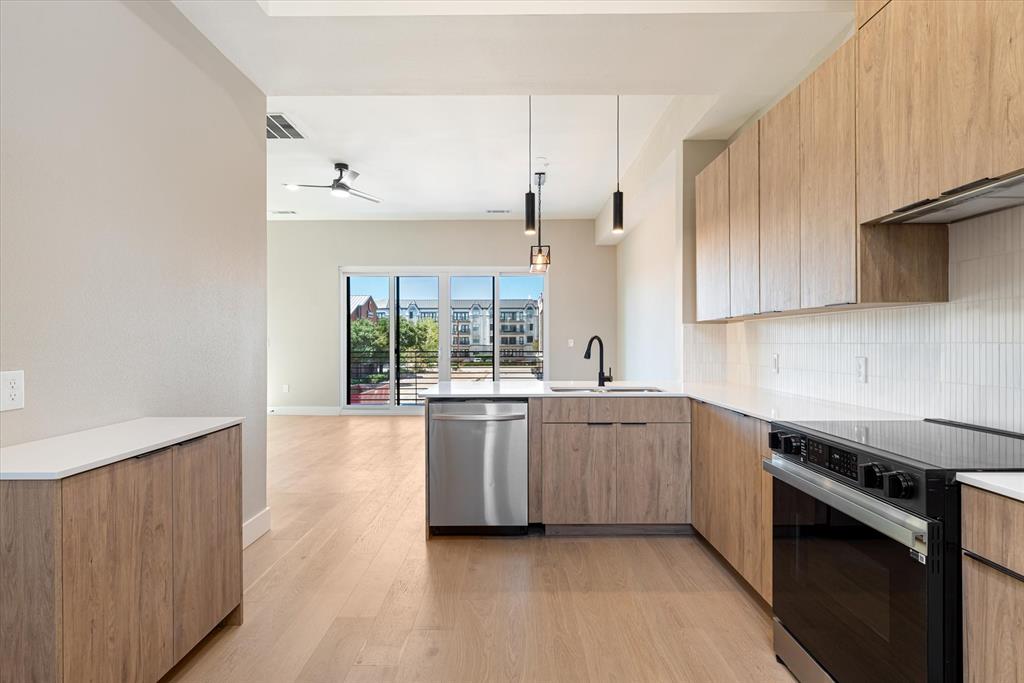 Vita on Spring Valley - Residential