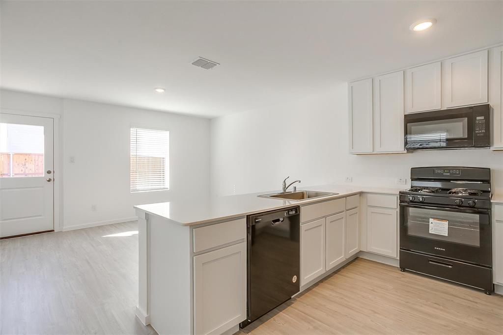 Foree Ranch Ph 2 - Residential Lease