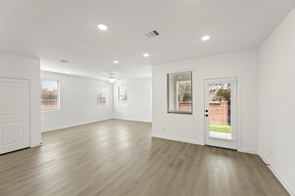 Sereno Oaks at Buckner Terrace - Residential