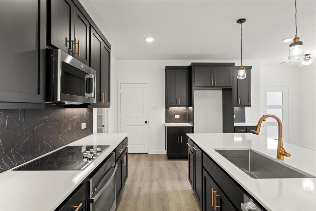 Sereno Oaks at Buckner Terrace - Residential