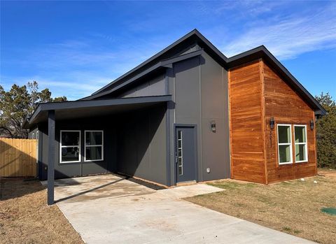 A home in Granbury