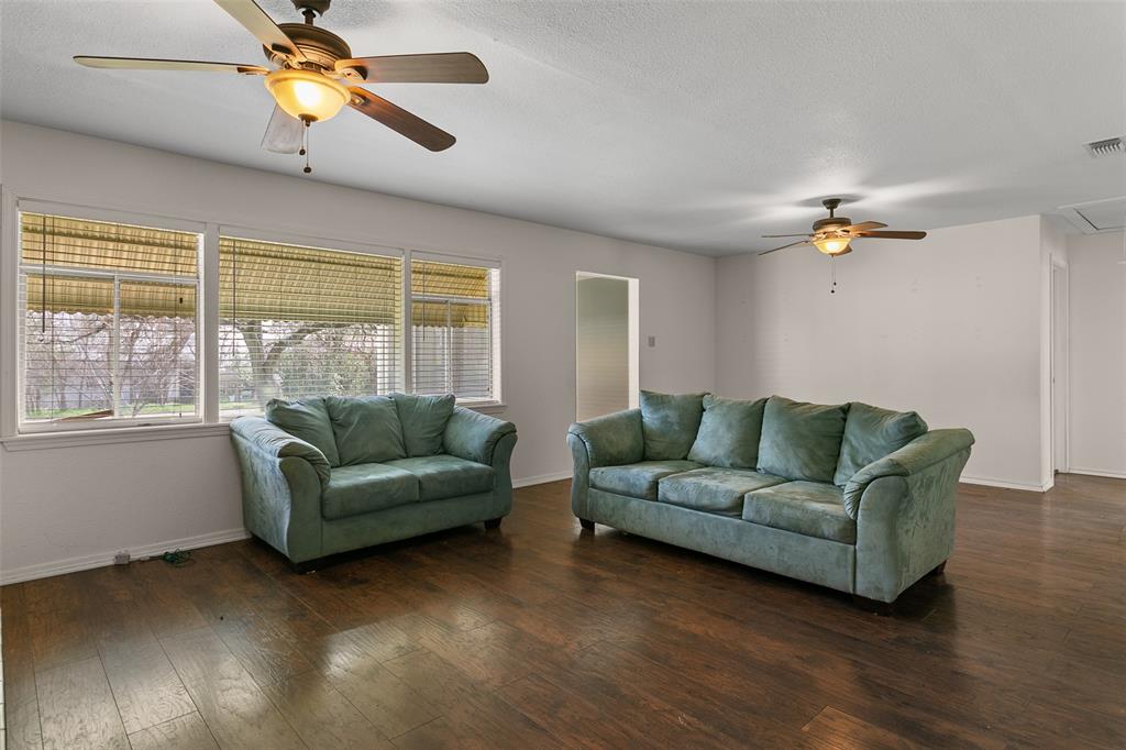 195 County Road 1281