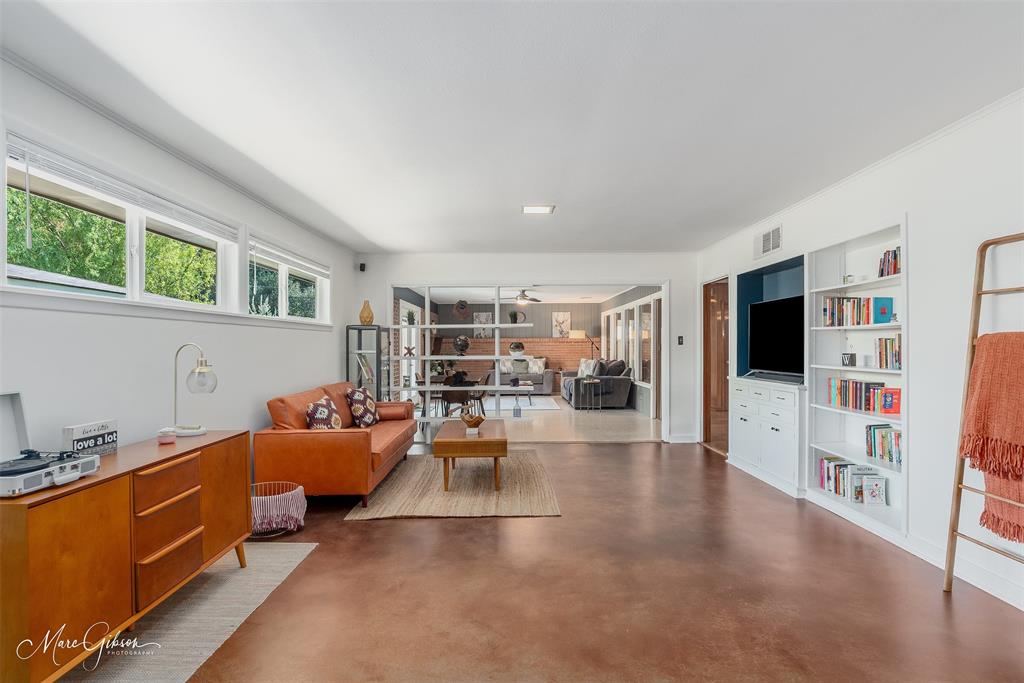 938 Captain Shreve Drive