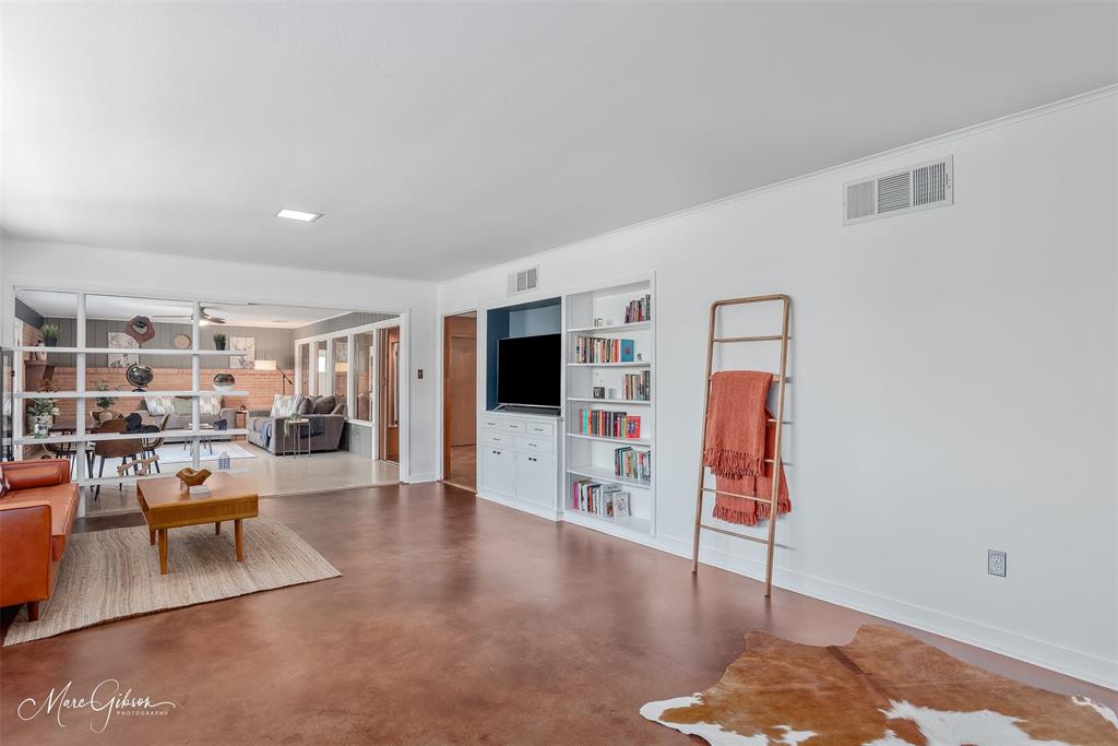 938 Captain Shreve Drive