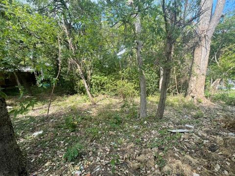 653 Elston Drive Dallas TX 75232