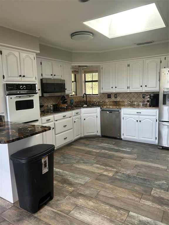 Oak Lawn Estate - Residential