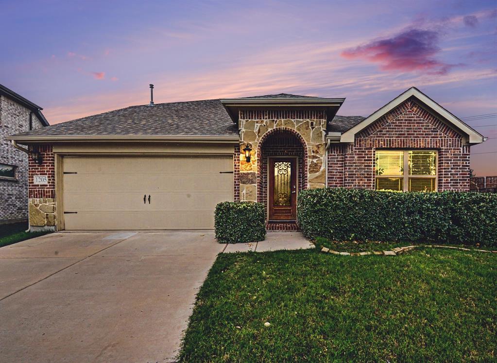 1205 Coyote Ridge