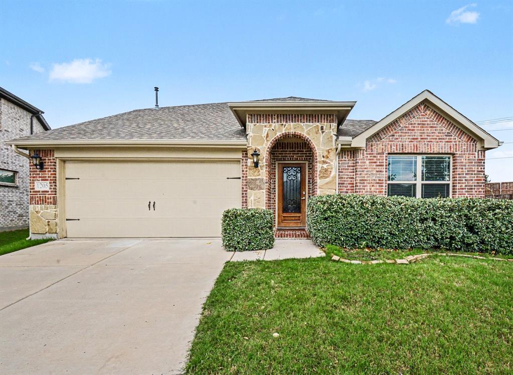 1205 Coyote Ridge