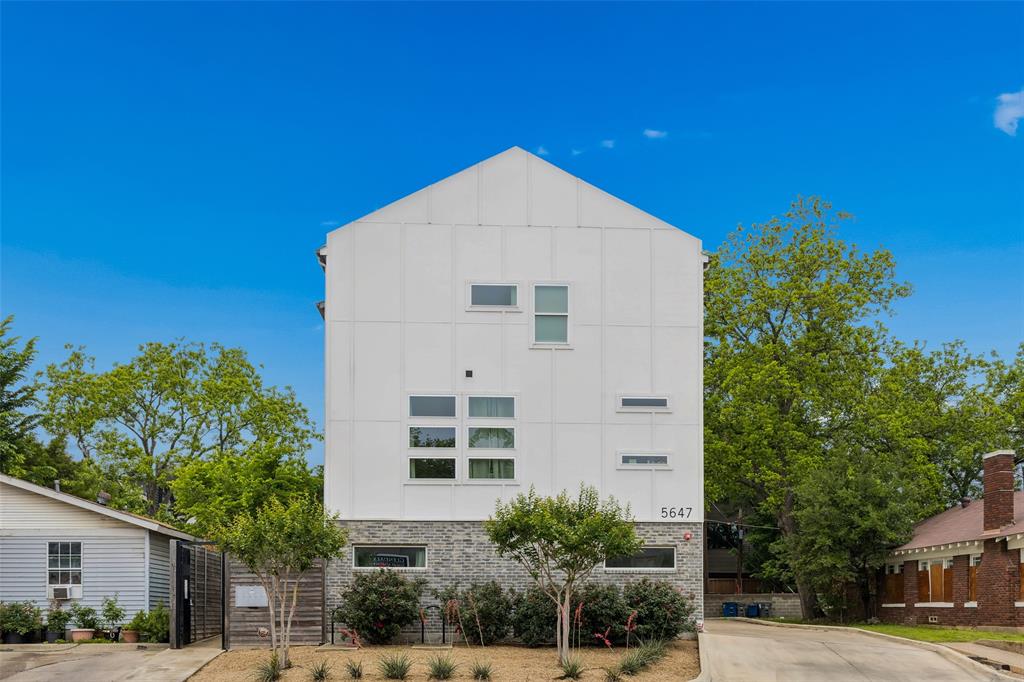 Munger Place - Residential