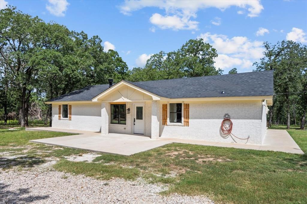 1107 Bays Road