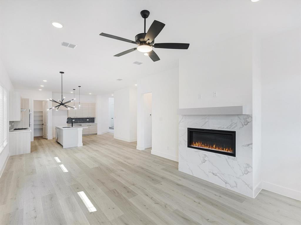 Royal Court - Residential