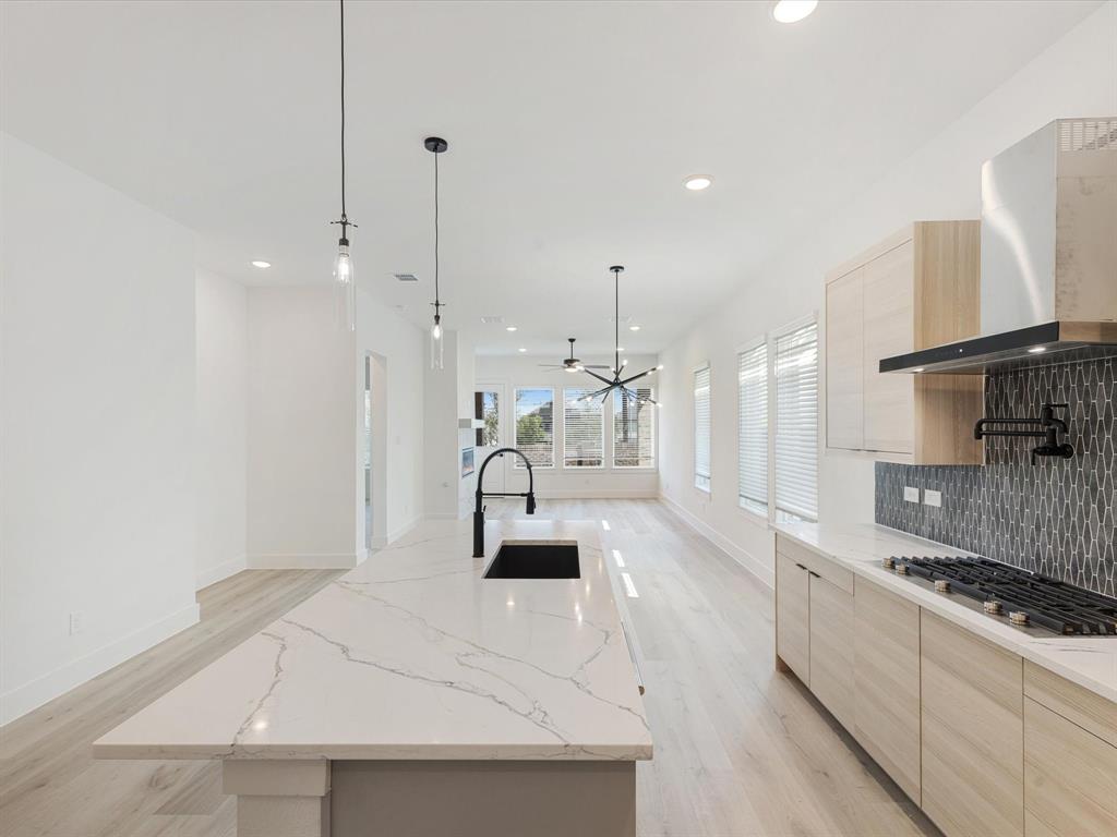 Royal Court - Residential