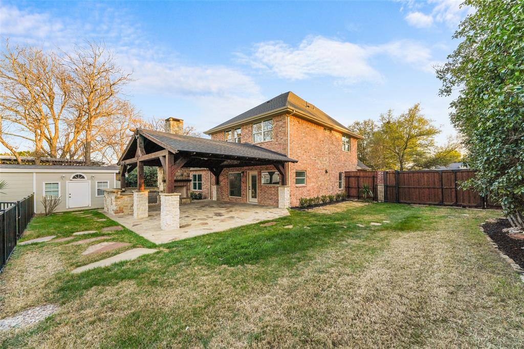 Winona Gardens 02 - Residential