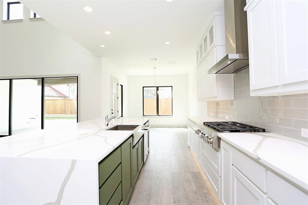 10349 Milkweed Court