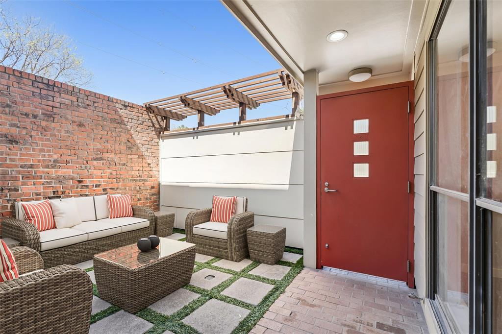 3955 Buena Vista Street D