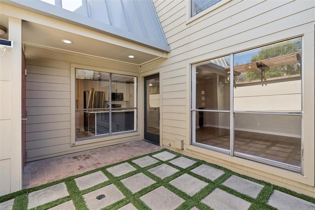 3955 Buena Vista Street D