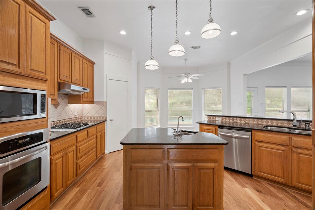 2113 Valley View Drive