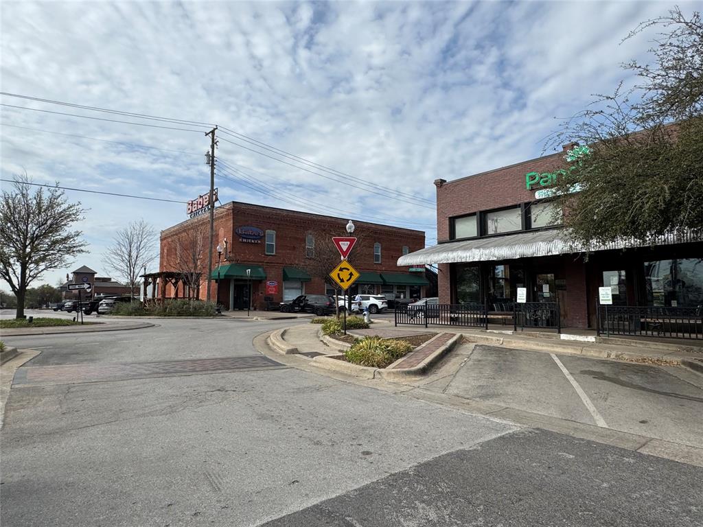Burleson Add - Commercial Lease