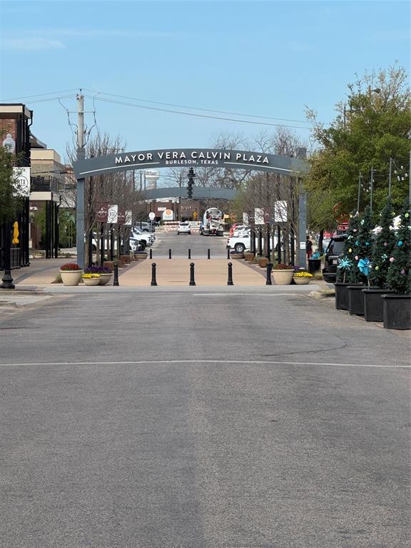 Burleson Add - Commercial Lease