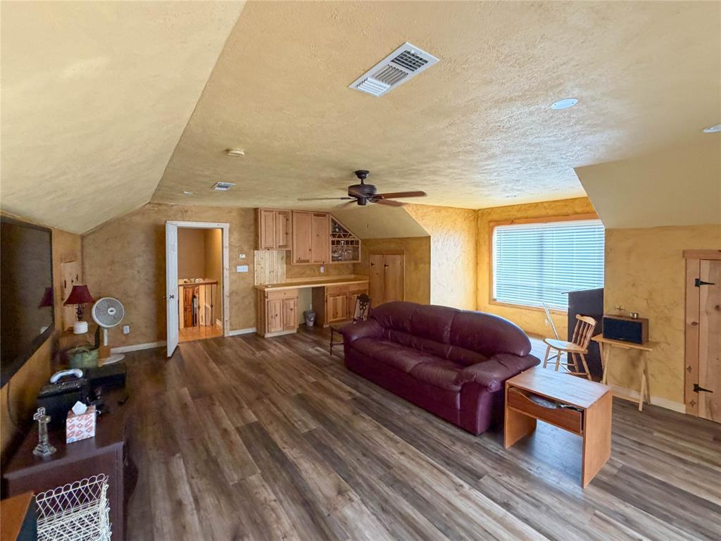 BEAVER LAKE ESTATES - Residential