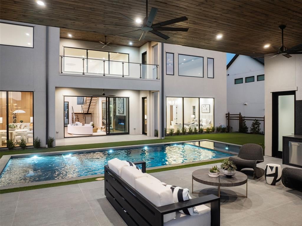 3385 Tuscan Oaks Drive