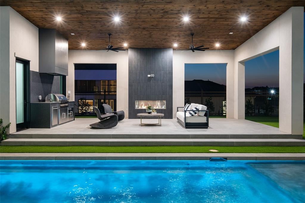 3385 Tuscan Oaks Drive