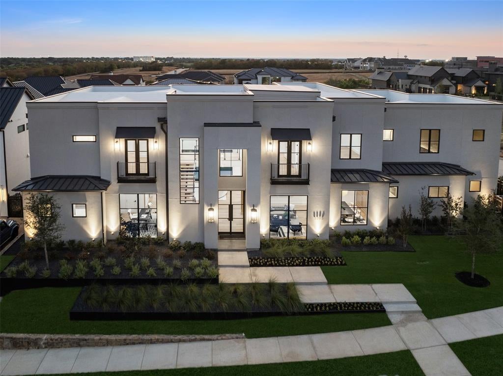 3385 Tuscan Oaks Drive