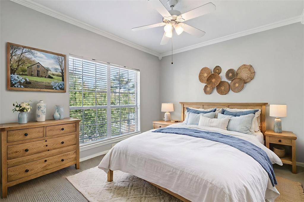 Oaks Of Lakewood Condo - Residential