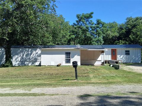 2916 E Briarwood Street Granbury TX 76048