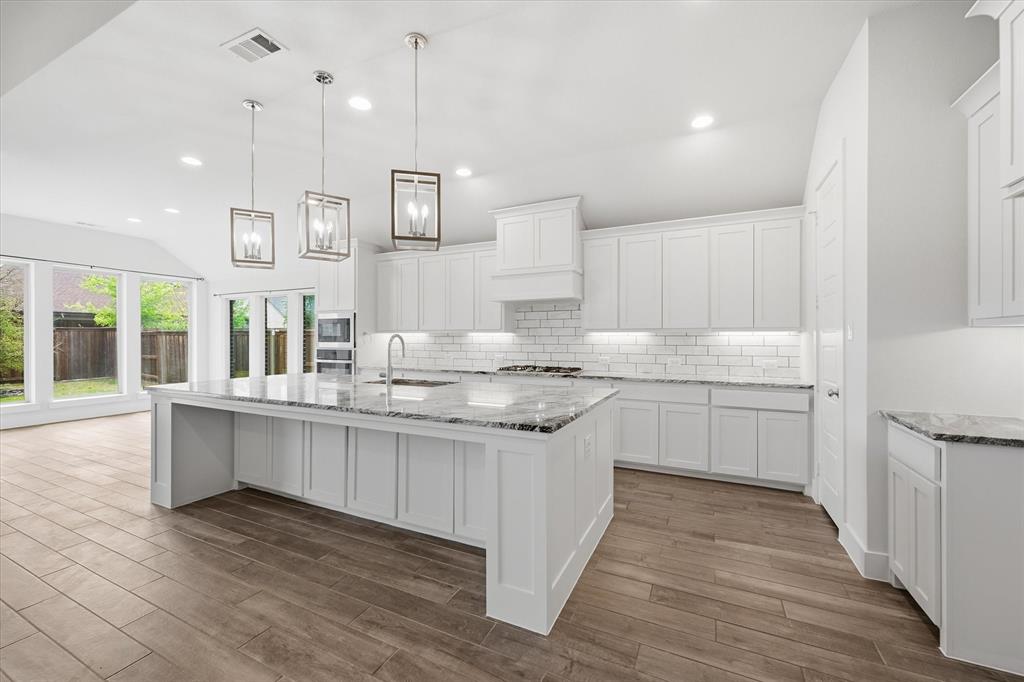 1617 Cygnet Court