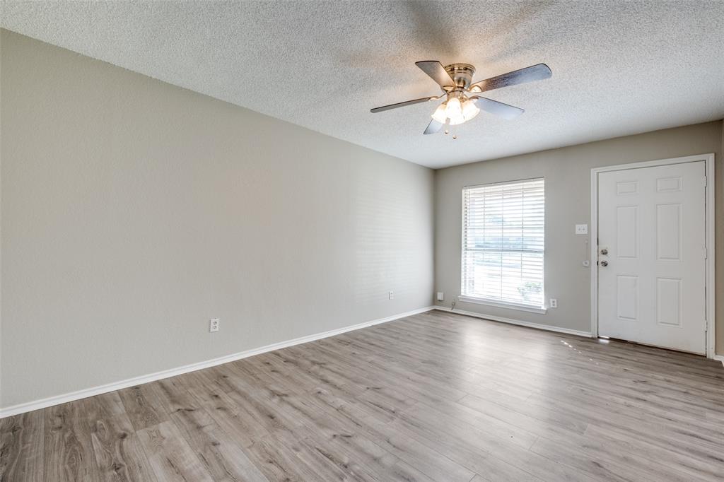 815 Thedford