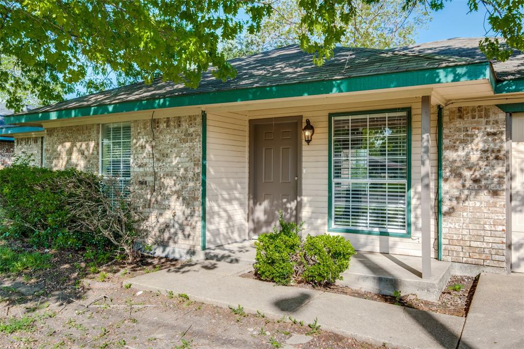815 Thedford