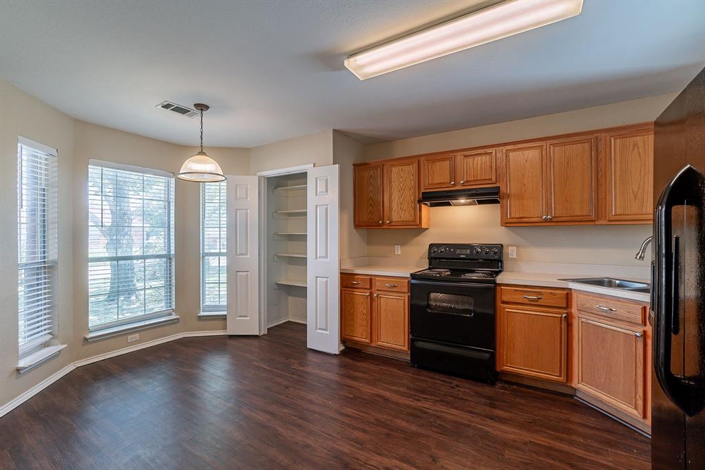 2809 Mitchell Lane