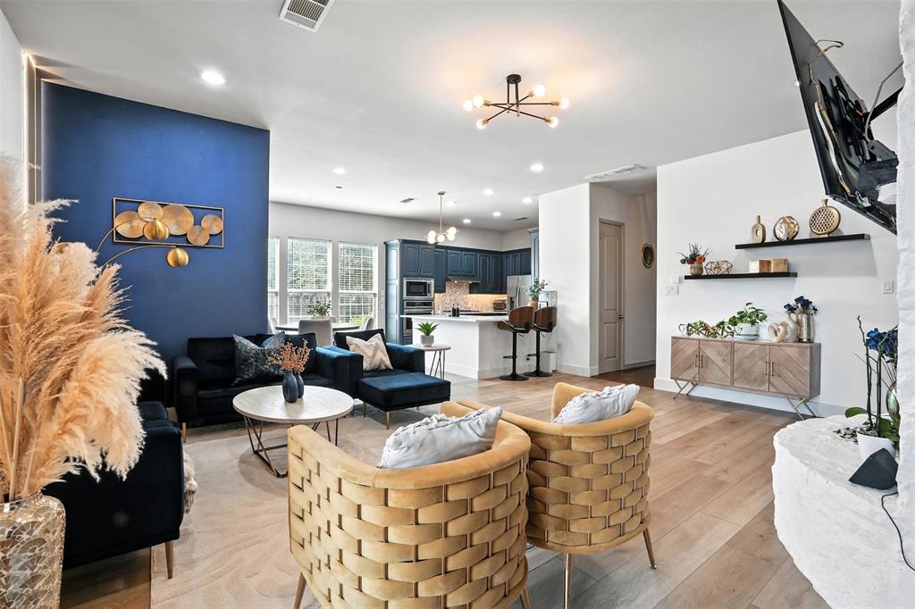 Thistle Hill Estate Ph II - Residential Lease