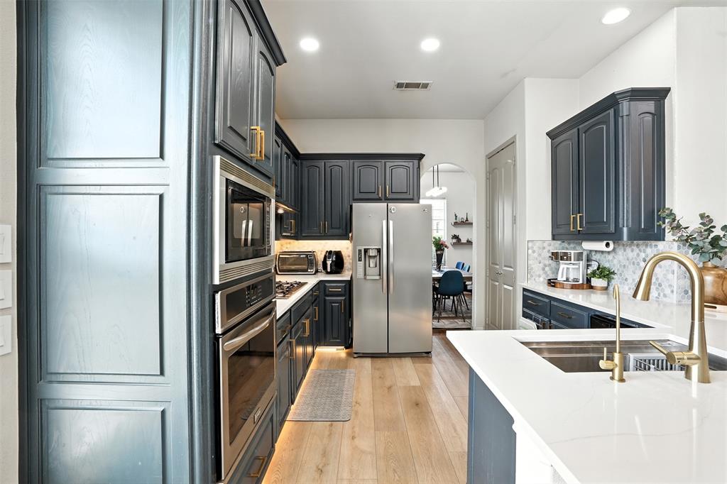 Thistle Hill Estate Ph II - Residential Lease