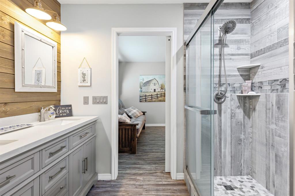 Rural 228 Acres - Farm