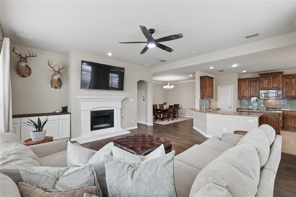 2932 Softwood Circle