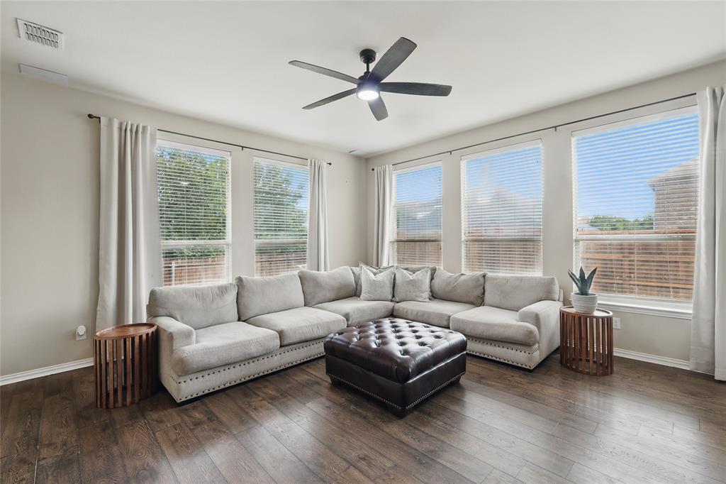 2932 Softwood Circle