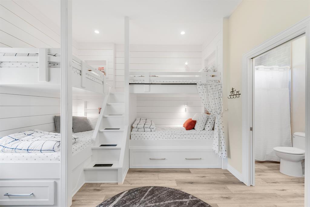 Francisco Bay I - Residential