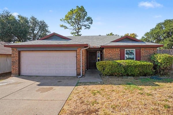 7500 LITTLE ROCK LN, FORT WORTH, TX 76120 - Image a7610a608e4d09124c19efd303b2c293/3623557885