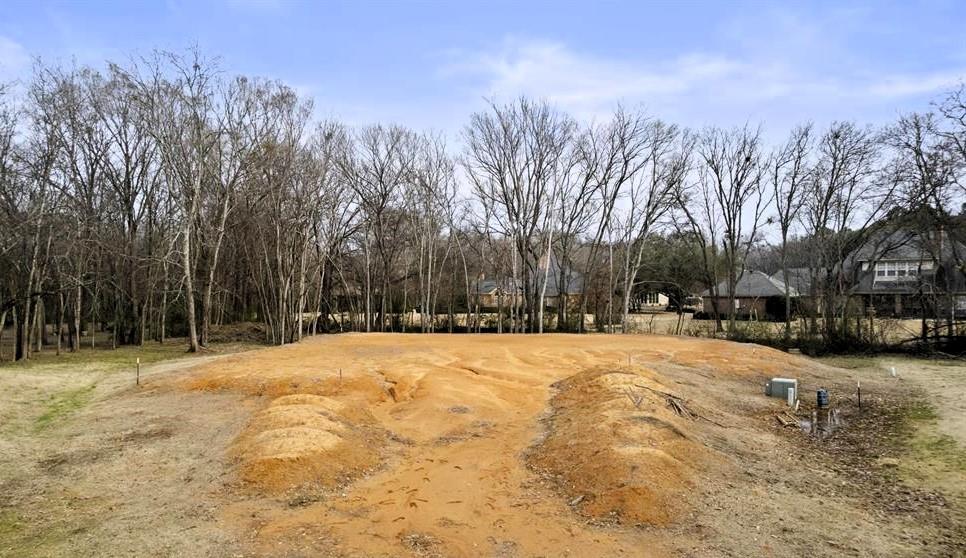 HOLLY CREEK ADDITION - Land