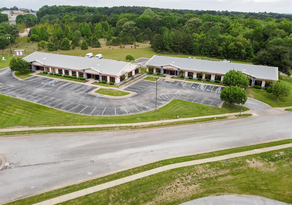 WINSTON HEIGHTS - Commercial Lease