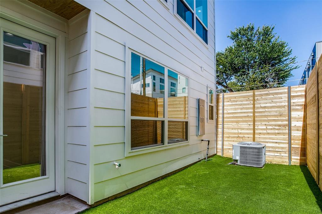 Ross Ave Heights - Residential Lease